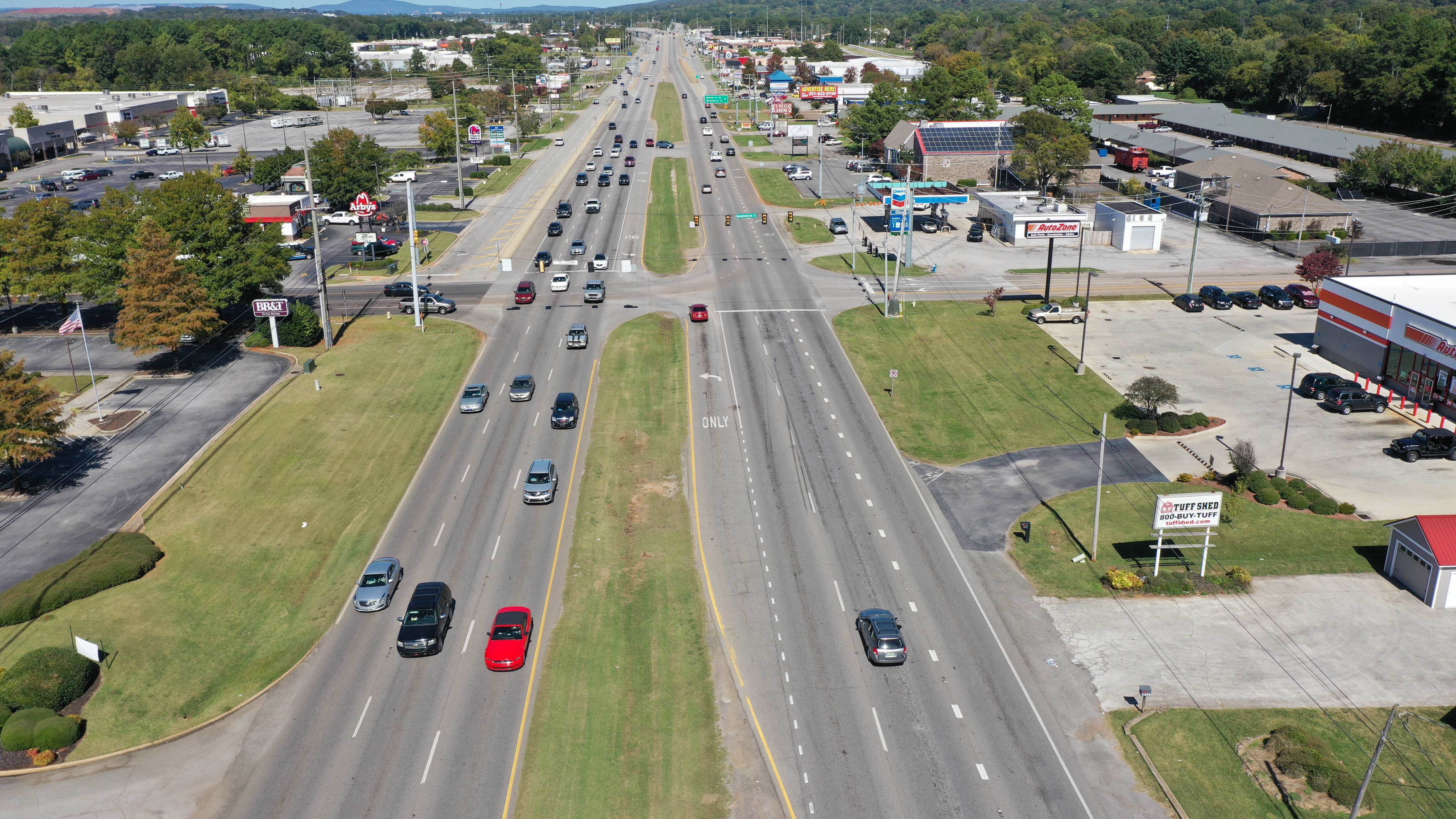 South Memorial Parkway (SR-53) at Meadowbrook Drive - North View